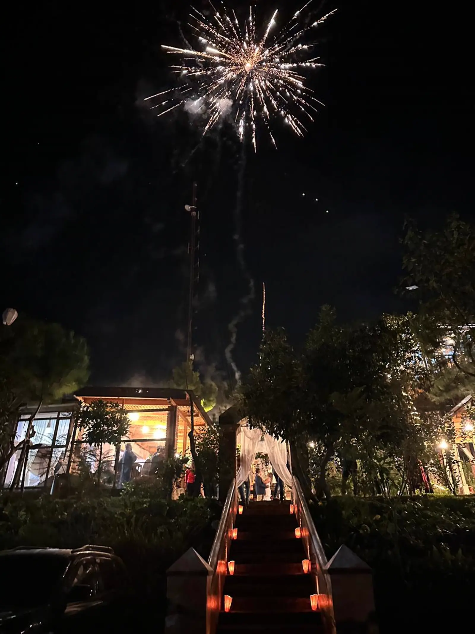 Antigua Mágica restaurante jardín y espacio natural 3